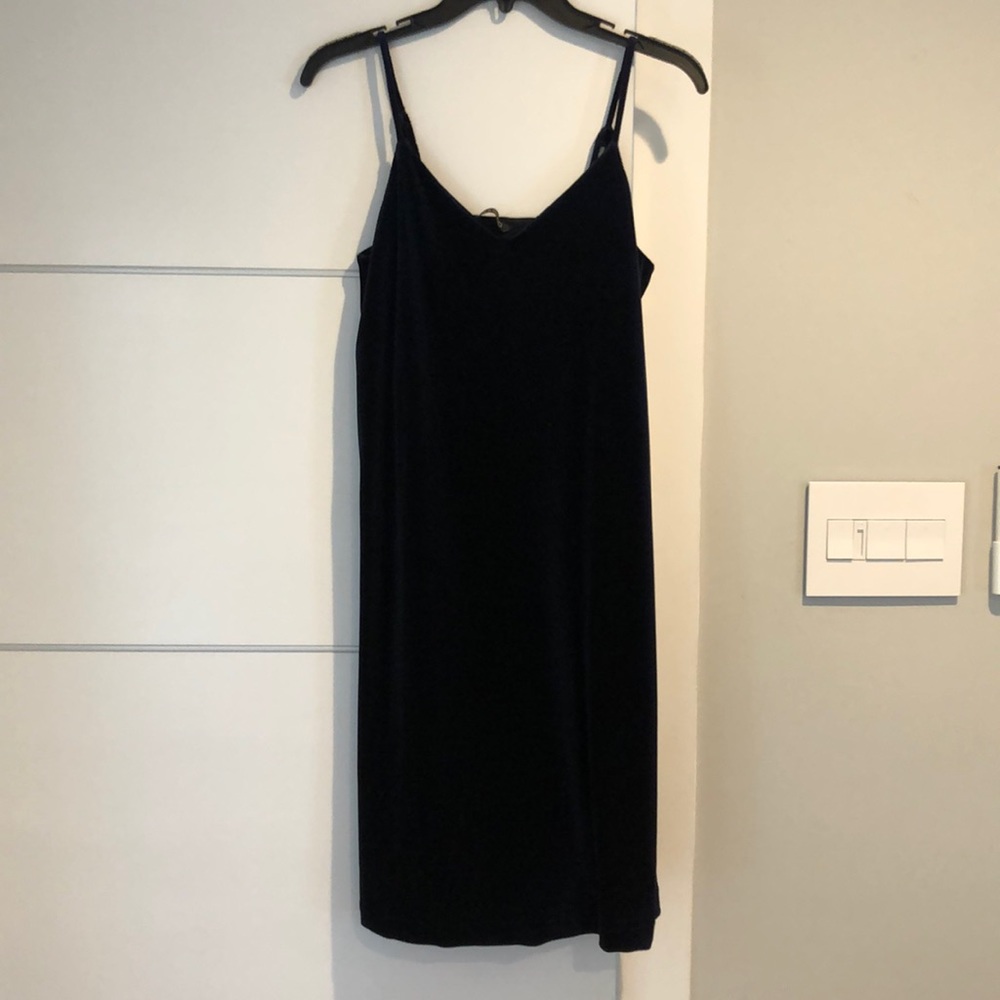 Imanimo deep blue velvet spaghetti strapped dress